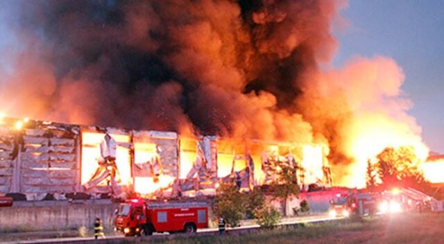 Kocaeli&#039;de fabrika yangını
