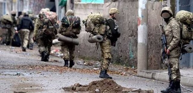 Güvenlik güçleri Cizre&#039;deki bodruma girdi: 60 terörist öldürüldü