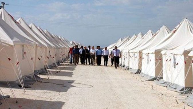 Türkiye Suriye&#039;de çadır kent kuruyor