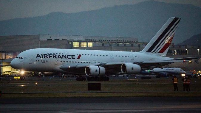 Air France uçağında &#039;kaçak bebek&#039; bulundu