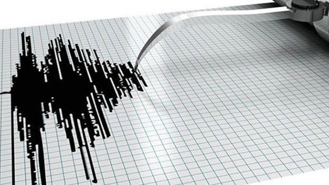 Antalya&#039;da 4.2 büyüklüğünde deprem