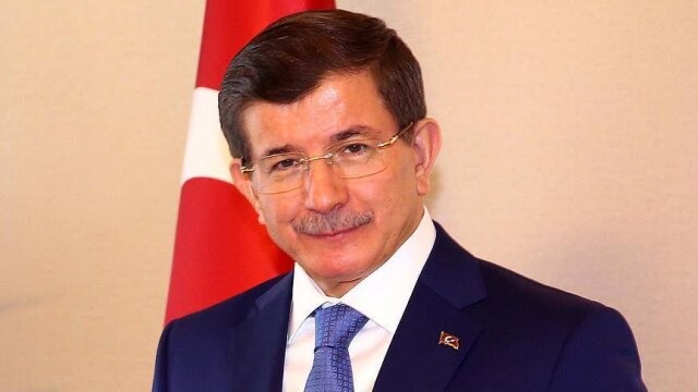 Başbakan Davutoğlu: &#039;Çanakkale geçilmez&#039; ruhunu yaşatacağız