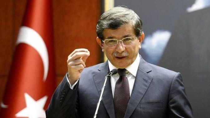 Başbakan Davutoğlu İzmir&#039;e gitti