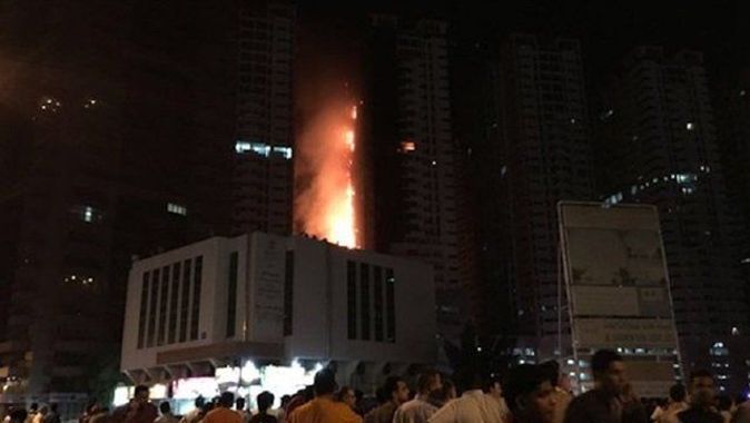 Birleşik Arap Emirlikleri&#039;nde gökdelen yangını