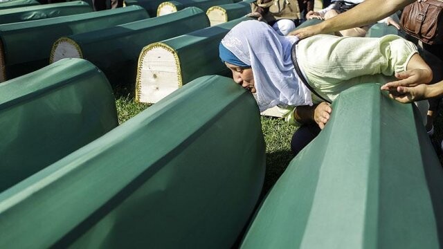 Bosna&#039;daki soykırımda katledilenlerin yakınları &#039;adalet&#039; istiyor