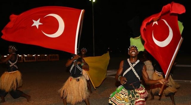 Cumhurbaşkanı Erdoğan&#039;a Gana&#039;da törenli karşılama