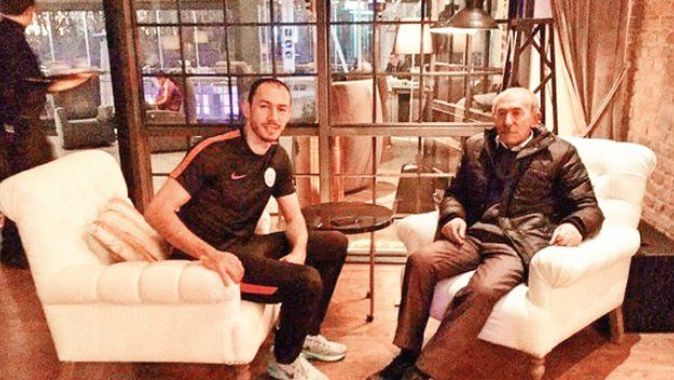 Galatasaray&#039;ın golcüsü Umut Bulut babasını kaybetti