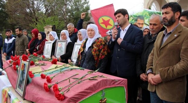 Terörist cenazesine katılan HDP&#039;lilerden küstah sözler!