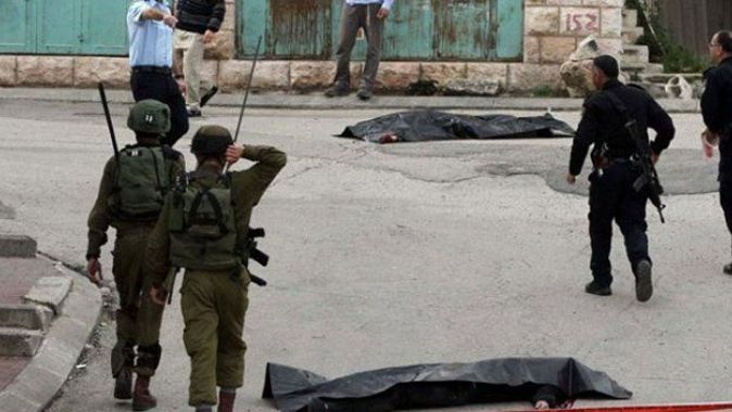 İsrail askeri yaralı halde yerde yatan Filistinliyi infaz etti