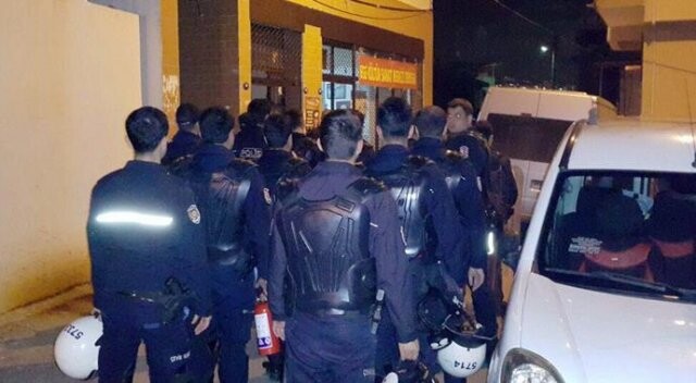 İzmir&#039;de polise saldırı