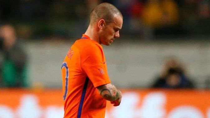 Sneijder: Yolanthe Türkiye&#039;ye döner mi bilmiyorum