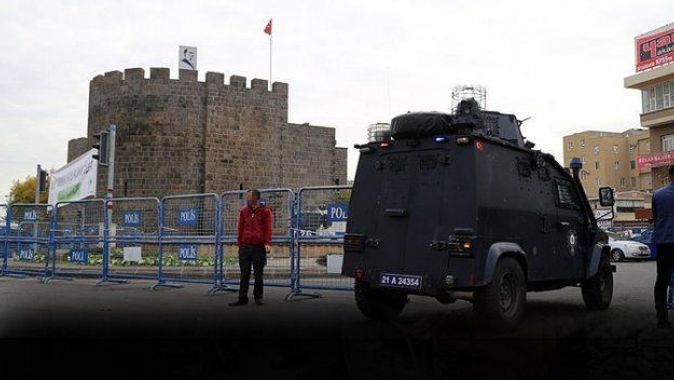 Diyarbakır Valiliği: Sur&#039;a girişler yasaklandı