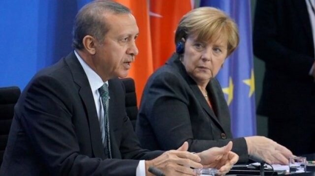 &#039;Erdoğan, Merkel’i daha da köşeye sıkıştırdı&#039;