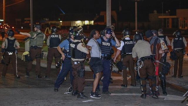 ABD’de polisin siyahilere yönelik şiddeti sürüyor