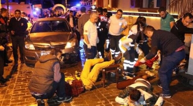 Antalya&#039;da alkollü sürücü dehşeti: 3 yaralı