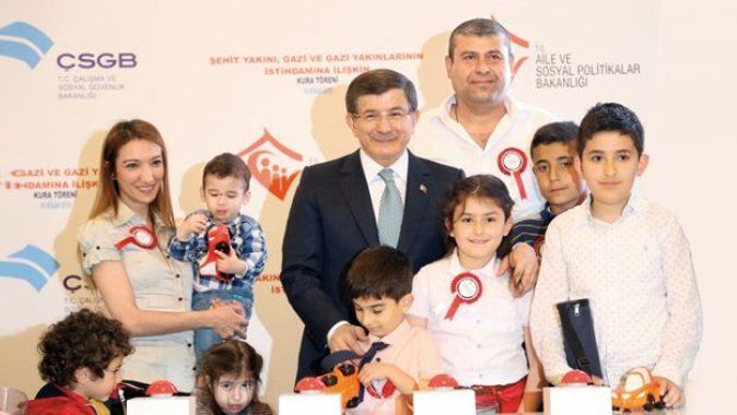 Başbakan Davutoğlu: Mazbatalı terörist  destekçileri çark etti