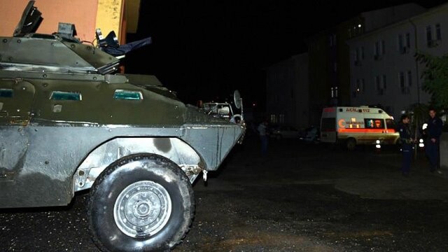 Bitlis&#039;te 4 asker ile 1 köy korucusu yaralandı
