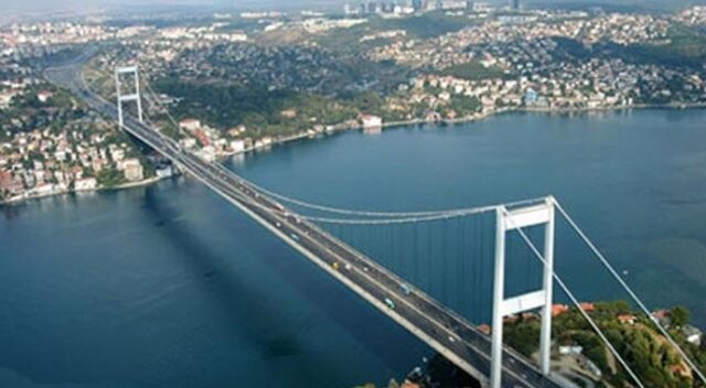 Boğaz Köprüsü&#039;nde intihar girişimi