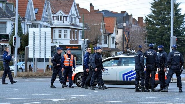 Brüksel&#039;deki terör saldırılarıyla ilgili 2 kişi tutuklandı