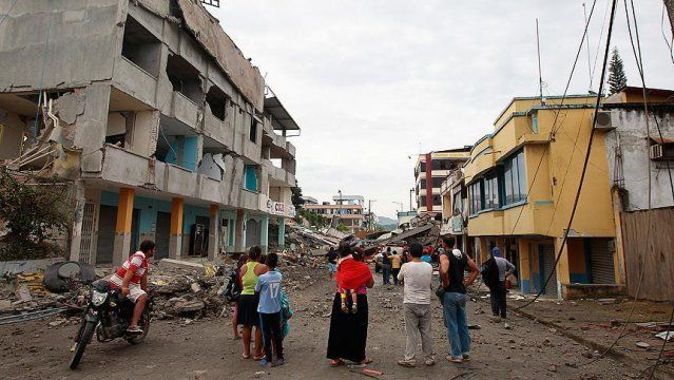 Ekvador&#039;daki depremde ölü sayısı 233&#039;e yükseldi