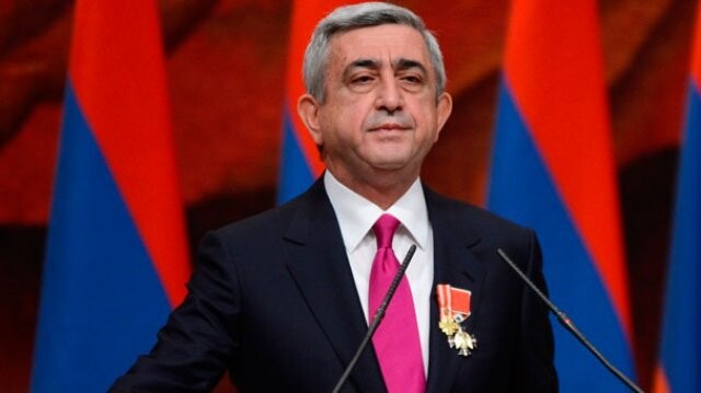 Ermenistan ateşkes için yalvarıyor