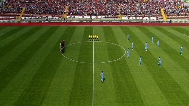 Eskişehirspor-Trabzonspor maçında olay görüntü