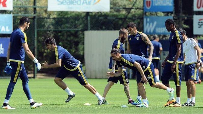 Fenerbahçe Konya&#039;da avantaj arıyor