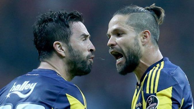 Galatasaray Fenerbahçe derbisinde Gökhan-Diego kavgası