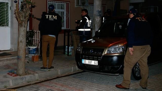 İzmir&#039;deki terör operasyonunda 5 tutuklama