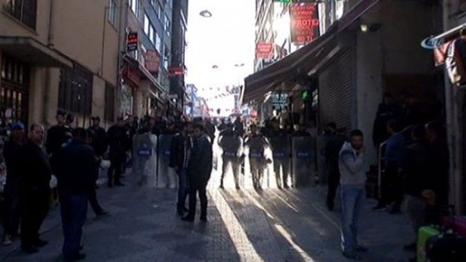 Kadıköy&#039;ü karıştıran kavga: 3 yaralı