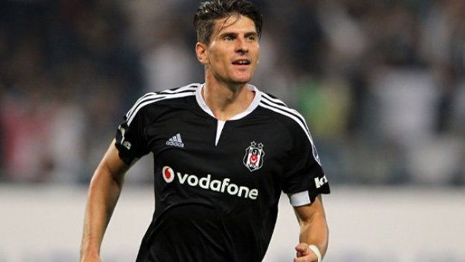 Mario Gomez Beşiktaş yönetiminden erteleme istedi
