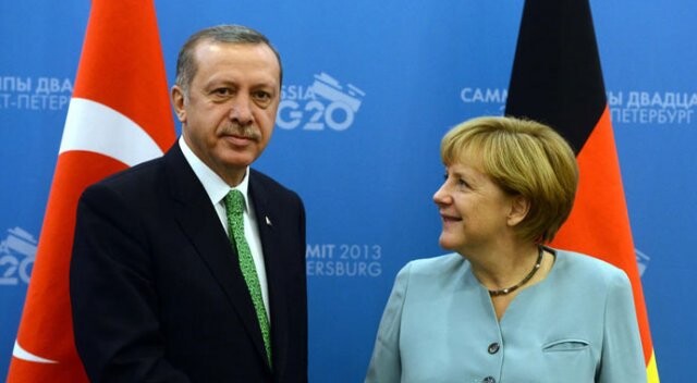 Merkel&#039;in Erdoğan kararı Almanya&#039;yı karıştırdı