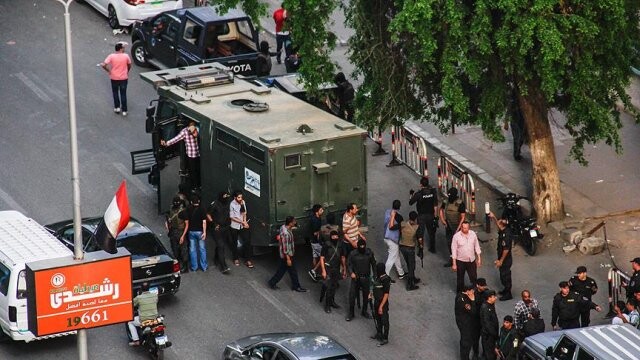 Mısır&#039;da 25 Nisan eylemleri: 423 kişi gözaltında
