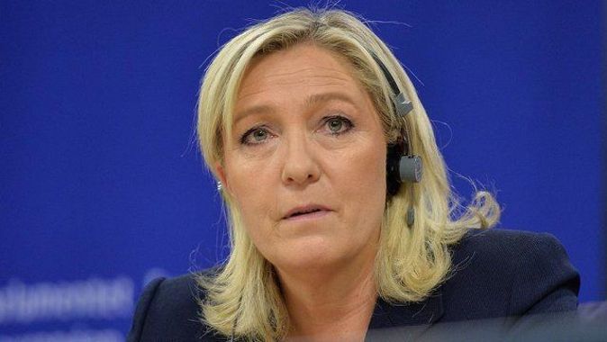 Panama belgelerinde Fransız aşırı sağcı lider Le Pen&#039;in de ismi geçiyor