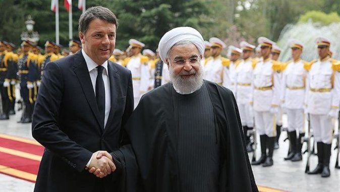 Renzi Tahran&#039;da Ruhani ile görüştü