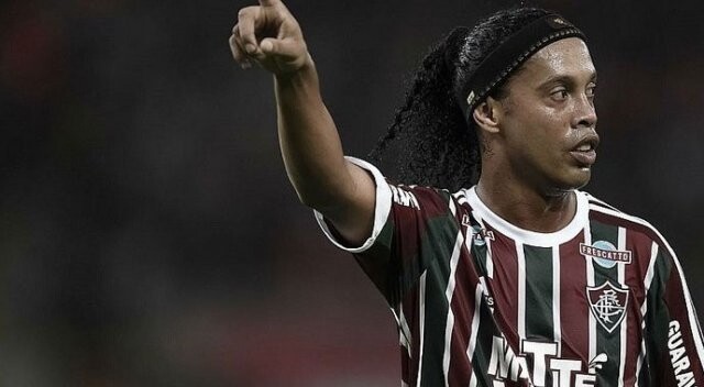 Ronaldinho, ikinci lige transfer oldu