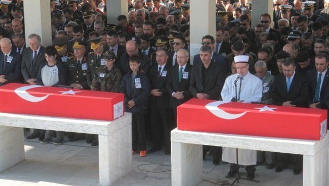 Şehit polislerin cenazesinde Kılıçdaroğlu&#039;na tepki