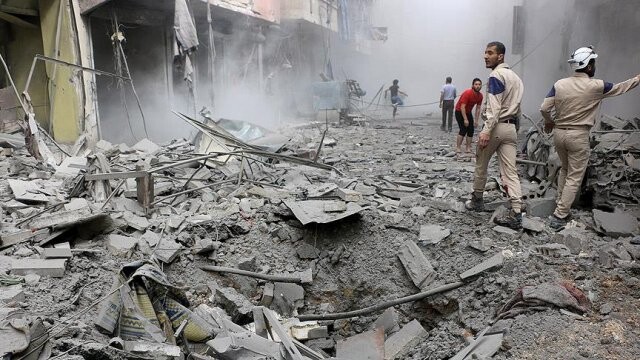 Suriye rejimi Halep&#039;te yerleşim yerini bombaladı: 7 ölü, 30 yaralı