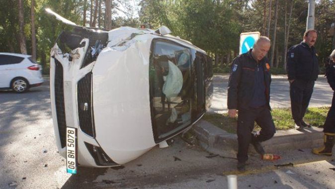 Ankara&#039;da trafik kazası: 4 yaralı