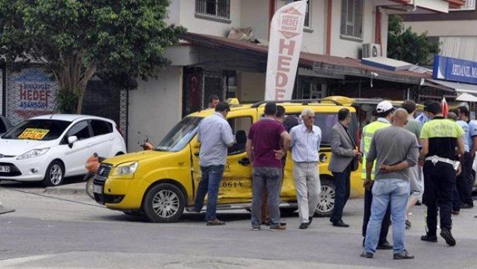 Antalya&#039;da feci kaza: Çok sayıda yaralı var