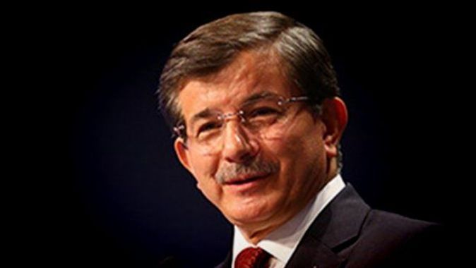 Davutoğlu&#039;ndan Binali Yıldırım&#039;a tebrik telefonu