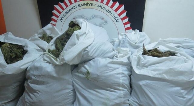 Diyarbakır&#039;da 1 ton 218 kilo uyuşturucu ele geçirildi