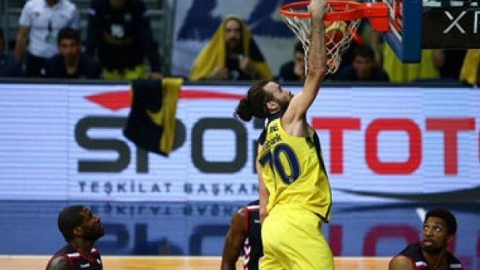 Fenerbahçe Ülker: 79 Muratbey Uşak Sportif:60