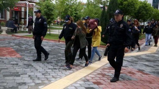 Isparta&#039;da 5 PKK&#039;lı kadın tutuklandı