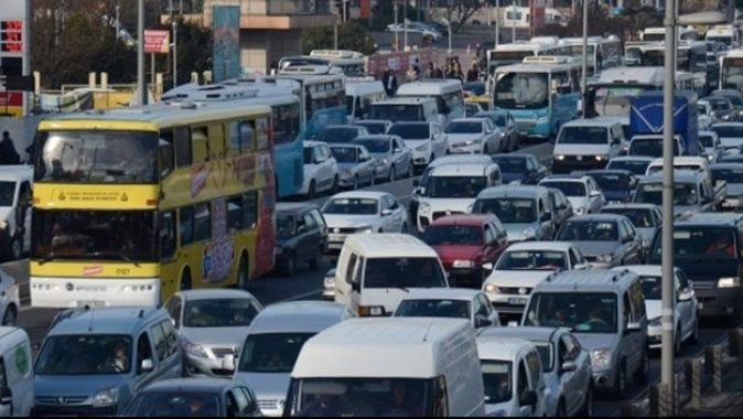 İstanbul&#039;da yoğun trafik