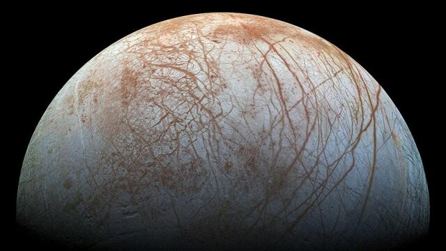 Jüpiter&#039;in uydusu Europa&#039;da yaşam ihtimali güçlendi