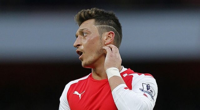 Mesut Özil Arsenal&#039;i reddetti
