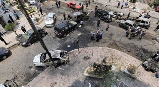 Mısır&#039;da bombalı saldırı, 3 asker öldü
