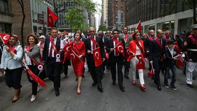 New York&#039;ta Türk günü yürüyüşü gerçekleştirildi