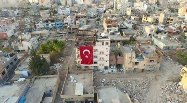 Nusaybin temizlendi, binalar Türk bayrakları ile süslendi